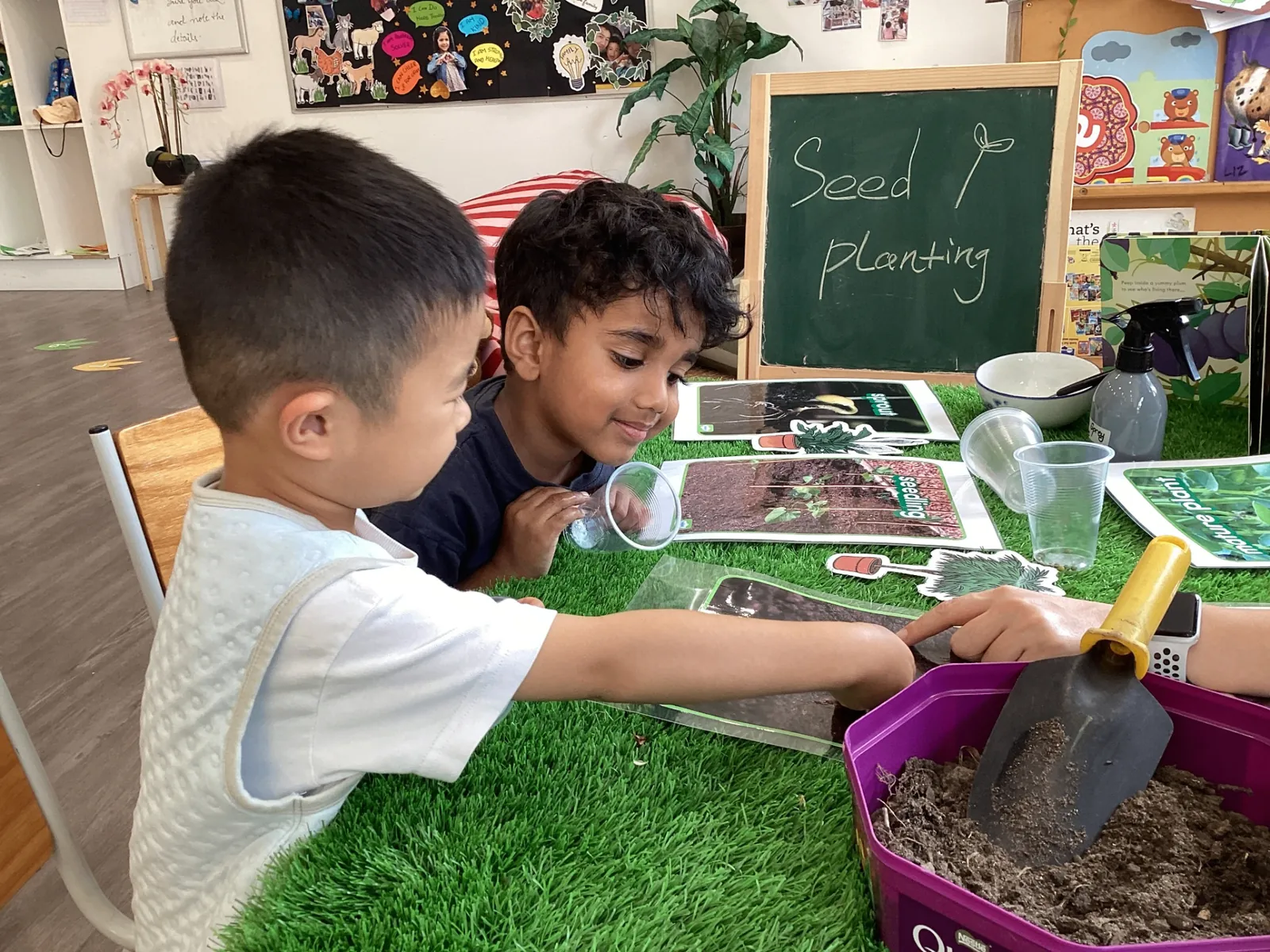 Nature Discovery – Seed Planting